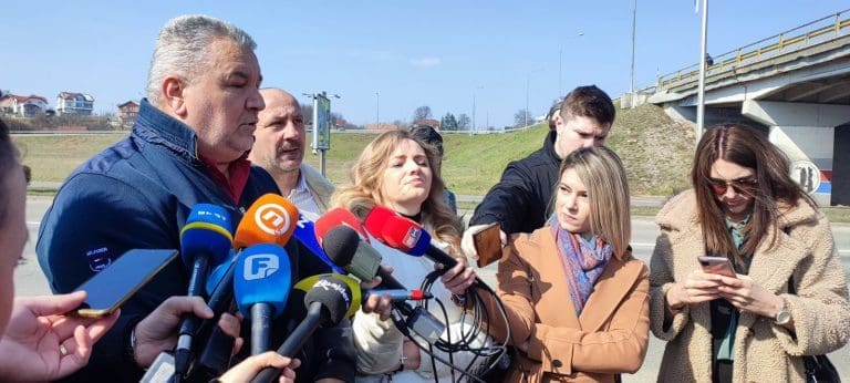 Veliki štrajk prevoznika u BiH: “Od jutros sam u kantaktu sa prevoznicima, mnogi su stali, neki su spriječeni…”