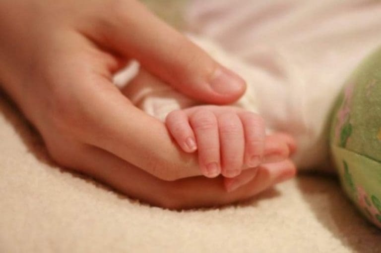 Nesreća u obdaništu: Bebu koja “još nije znala da žvaće” hranili tjesteninom, umrla šest dana kasnije