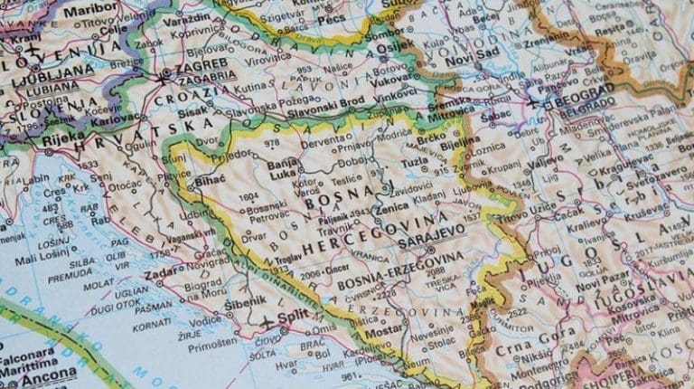 Pitali smo vještačku inteligenciju šta možemo uraditi da život u Bosni i Hercegovini bude bolji?