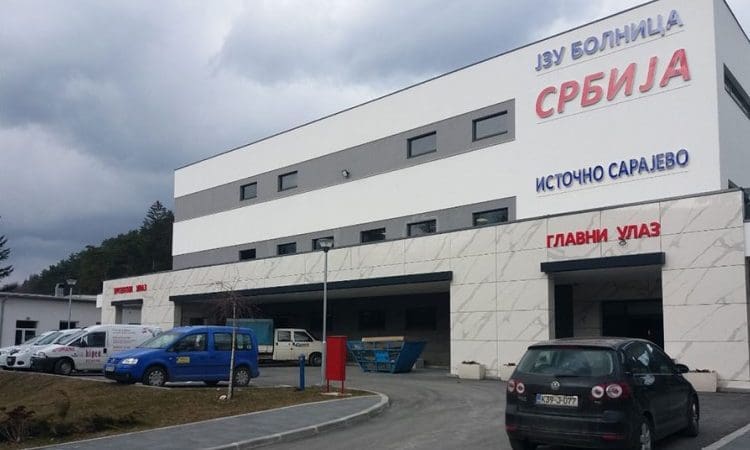 Doktori bolnice Srbija u Istočnom Sarajevu protestuju zbog samoubistva koleginice
