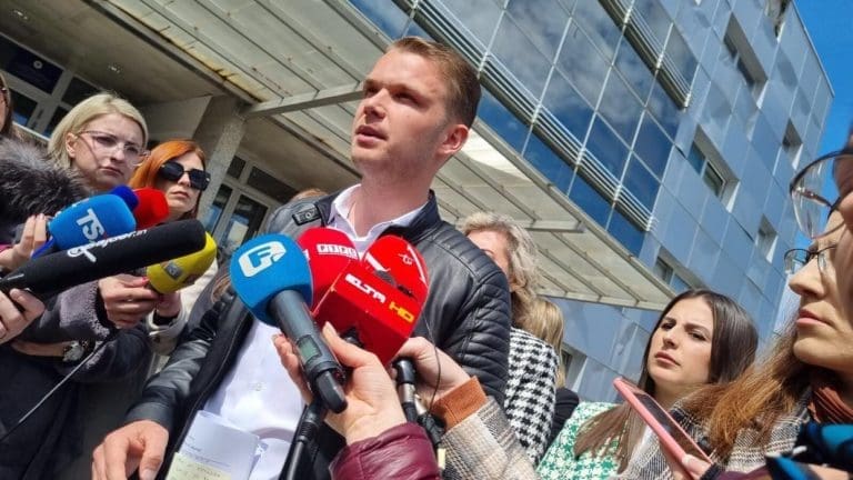 Popović Stanivukoviću: Hoćete li vi poslije mandata hodati ovim gradom?