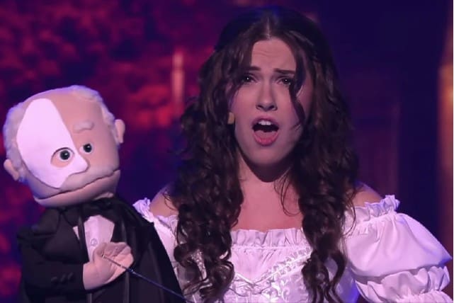 Emina iz BiH osvojila drugo mjesto u Supertalentu nevjerovatnim umijećem (VIDEO)