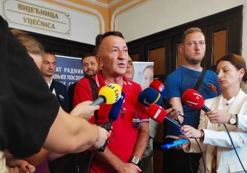 Sindikalisti o pozivima stranih ambasada: Protesta će biti, nećete ovakvim spinovima diskreditovati bilo koga od nas!