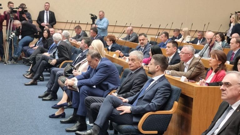 I sindikati u RS pod povećalom: Reakcije na Zakon o stranim agentima
