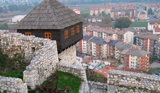 “Novogodišnji poklon od SNSD-a”: Poskupljuju vrtići i parking u Doboju