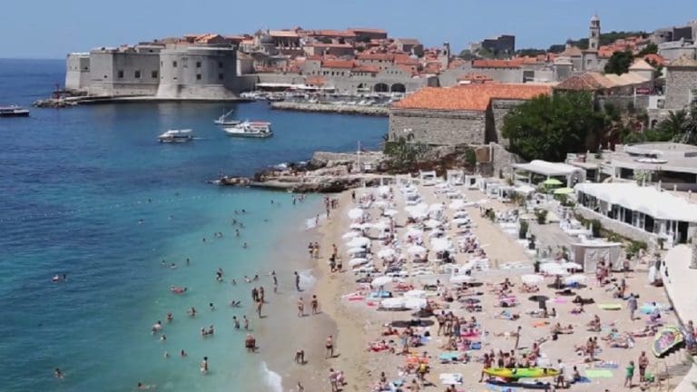 Snimak iz apartmana u Dubrovniku zgrozio javnost: “Kako vlasnik ne reaguje?” (VIDEO)