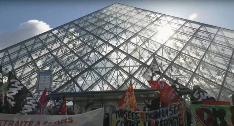 Demostranti u Parizu blokirali ulaz u čuvenu turističku atrakciju