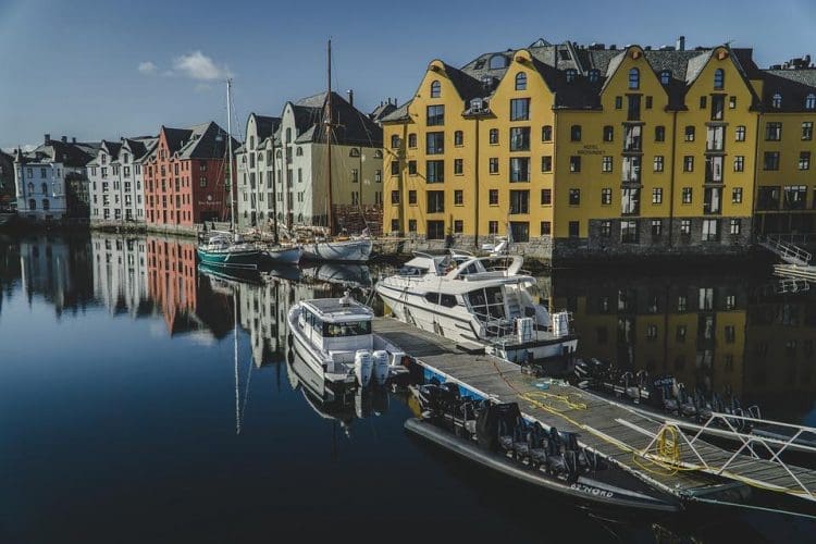 Najsjeverniji region Norveške traži da se dan produži sa 24 na 26 sati