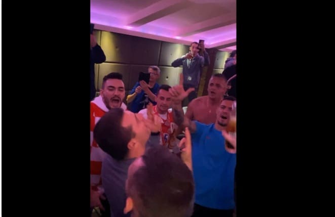 Hrvatski reprezentativci slavili uz Tompsona i skandirali „za dom spremni“