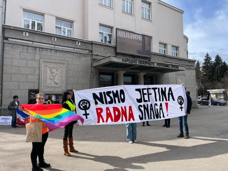 Učesnice osmomartovskog marša policiji prijavile otimanje LGBT zastave i vrijeđanje