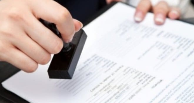 Treba vam pečat: Znate li ko je jeftiniji – advokati ili notari? Pogledajte tarife…
