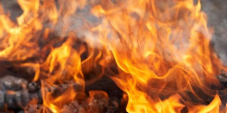 Majka ostavila djecu u stanu: Jedan sin se bori za život, drugog morali da isključe s aparata