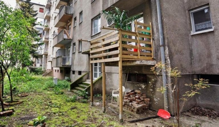 Ovo je balkon u centru Zagreba