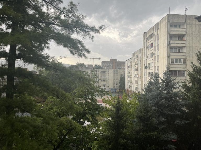 Jaka kiša i grmljavina u Banjaluci