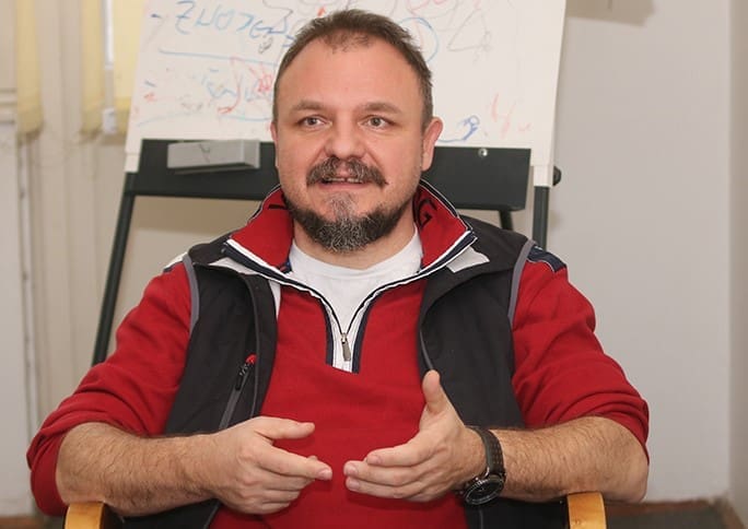 Psiholog o stanju u društvu: “I danas smo podložni zapaljivoj retorici jer se nismo dovoljno bavili prošlošću!”