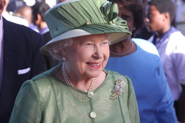 Kakav je bio život kraljice Elizabete II, najdugovječnijeg monarha Britanije
