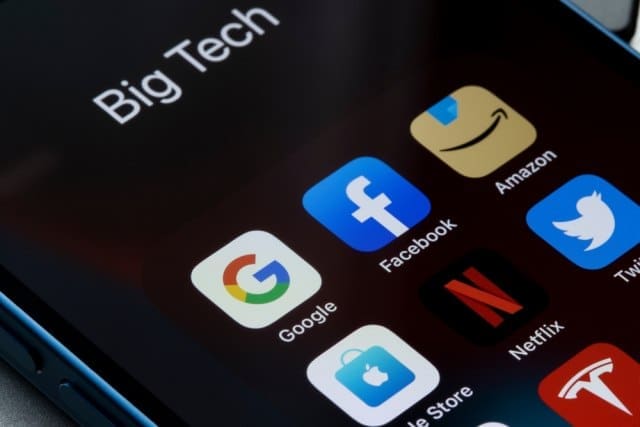 Stižu promene za Google, Facebook i druge gigante: EU će preoblikovati internet