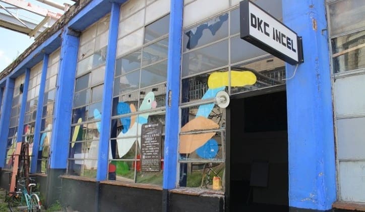 Džuli u DKC „Incelu“