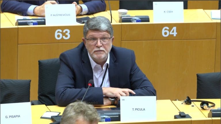Tonino Picula za Buku: Dodika treba sankcionisati finansijski i držati ga u političkoj izolaciji