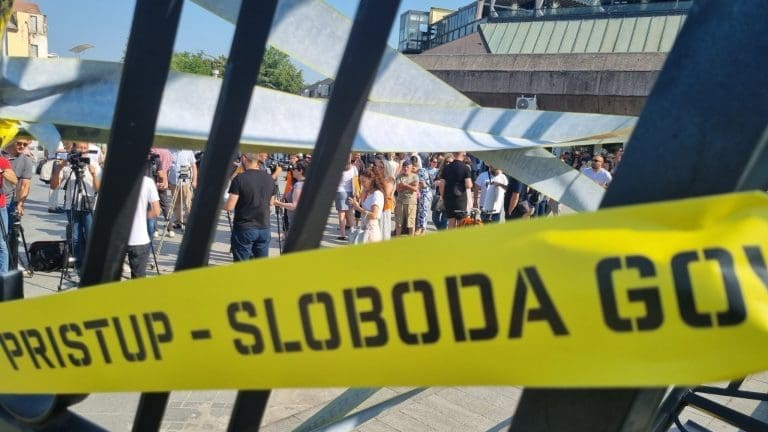 PAZITE ŠTA PIŠETE I PRIČATE: U Banjaluci i Istočnom Sarajevu 21 prijava i jedan službeni izvještaj za krivično djelo kleveta