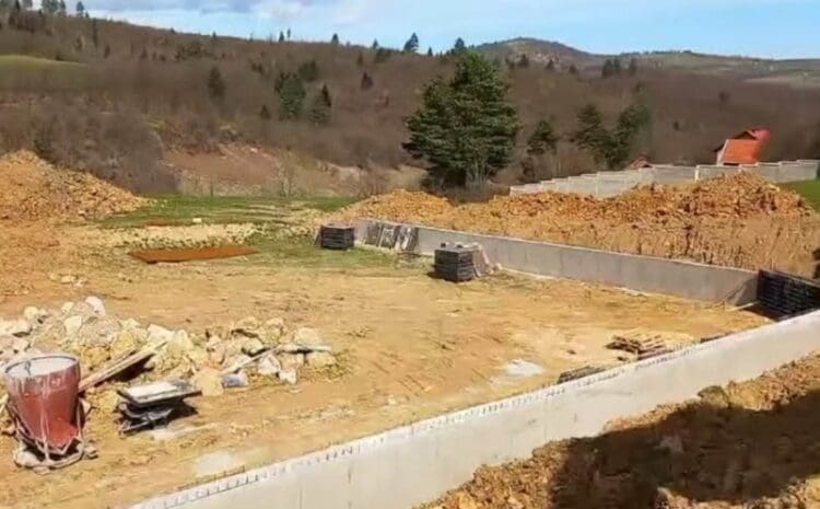 Dok se u svijetu grade infrastrukturna “čuda”, u BiH se gradi arena za borbe bikova (VIDEO)