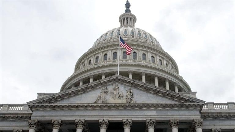 Američki senatori najavljuju “malj sankcija” protiv Rusije – čeka se Trump