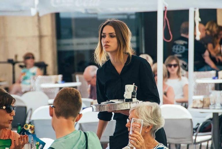 NEMA KONOBARA NEMA ŠANKERA: Nedostatak radne snage veliki problem