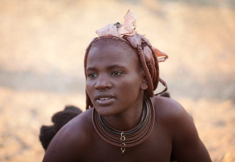 Zbog čega je ženama u plemenu Himba zabranjeno da se kupaju?