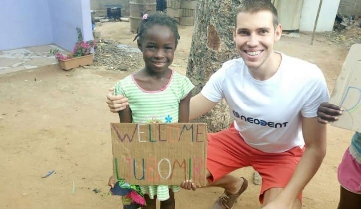 Veliko srce mladića iz Bijeljine: Još jednom odlazi u Afriku liječiti djecu
