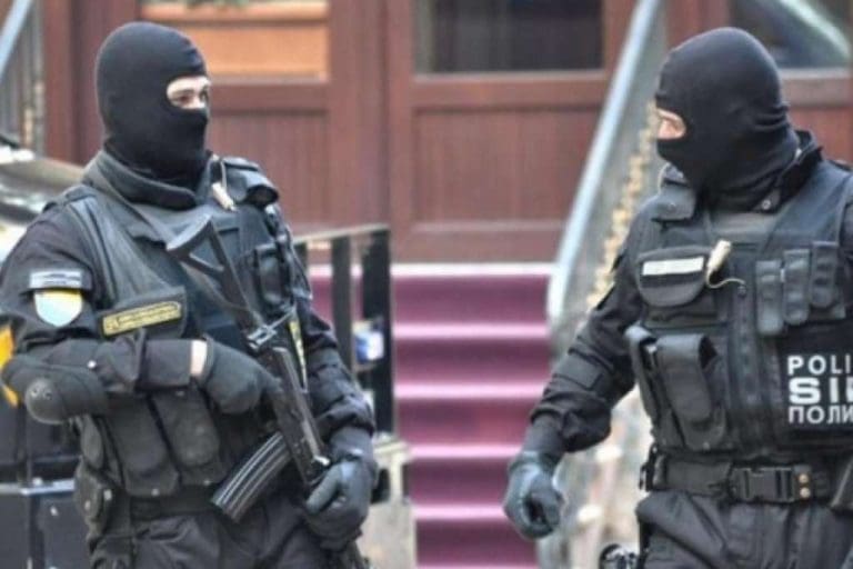 SIPA došla na pretres, policija im napisala kaznu