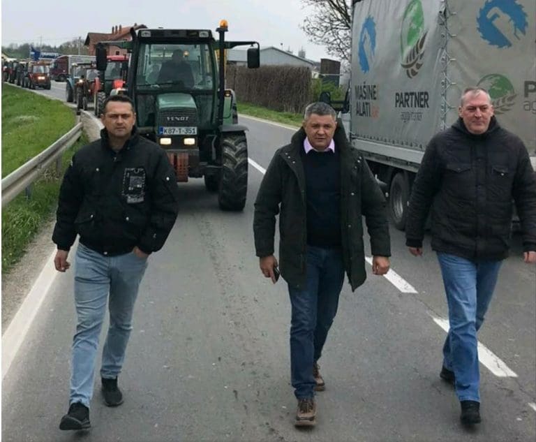 “Neko hoće namjerno da uništi nas, naše porodice, da se selimo sa ovih prostora”