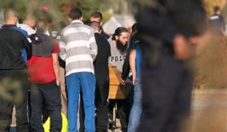 Muškarac sahranio suprugu, pa je nakon 2 godine ugledao na televiziji