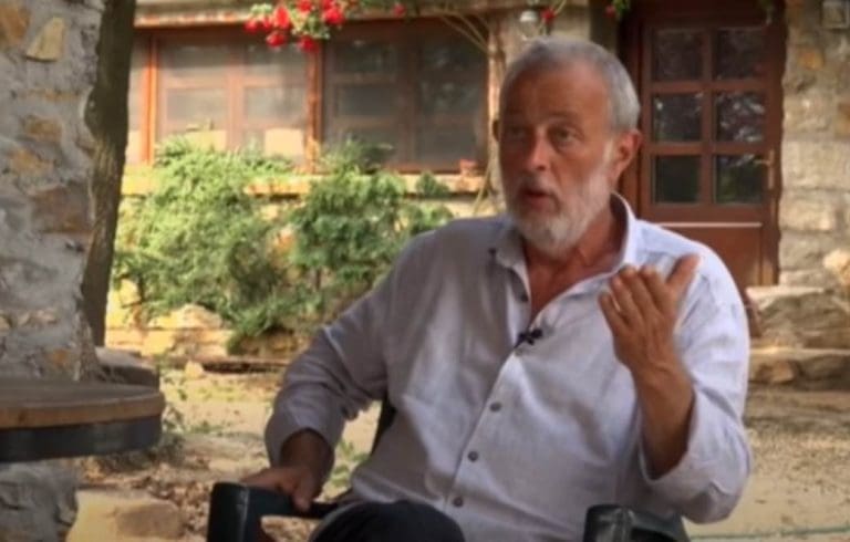 Prekinuto suđenje vlasniku škole glume Miki Aleksiću zbog ponašanja njegovog advokata: Haos u sudnici tokom svedočenja glumice Milene Radulović