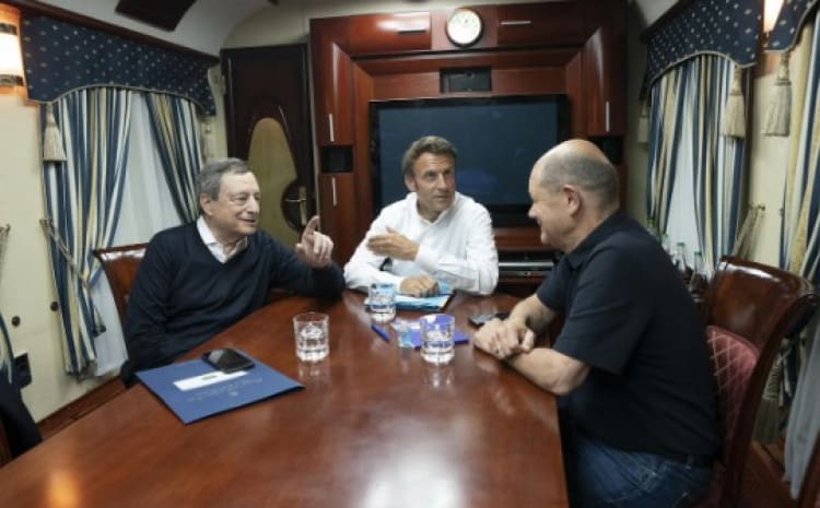 Macron, Scholz i Draghi zajedno krenuli vozom za Kijev