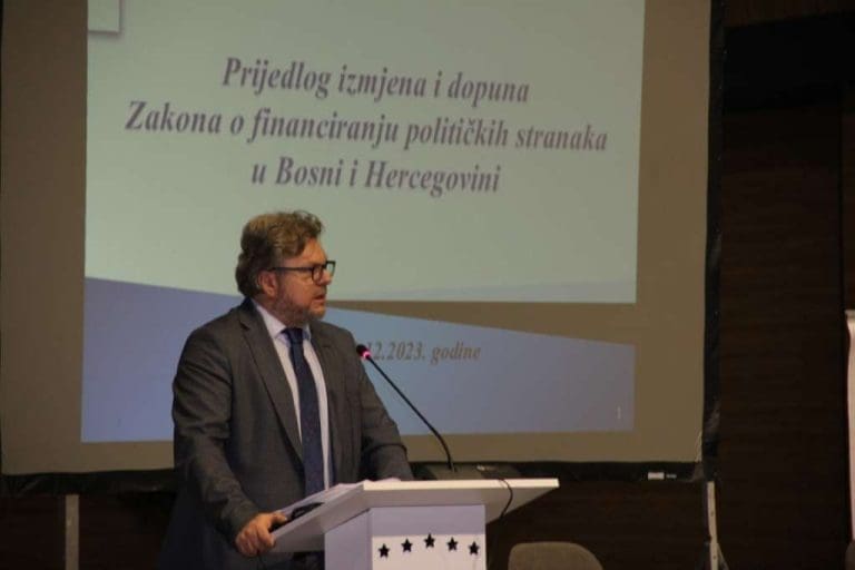 Murphy: Sistem finansiranja kampanja u BiH obilježen korupcijom