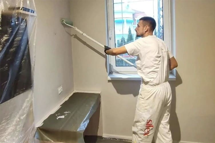 Mladi moler želi besplatno okrečiti porodilište, dirnule ga priče majki