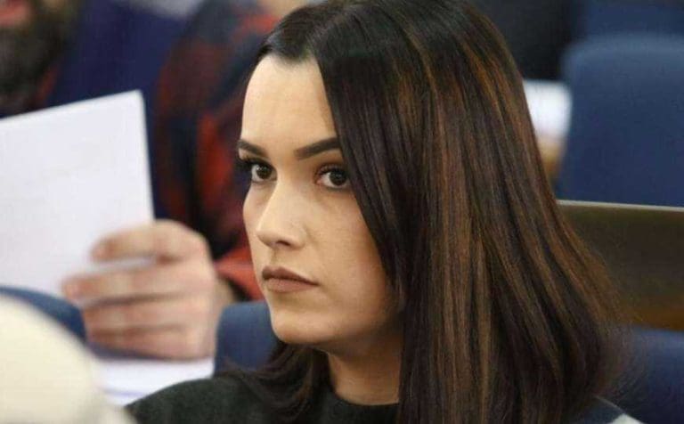 Arijana Memić emotivnom objavom se sjetila brata: Danas je tvoj rođendan…
