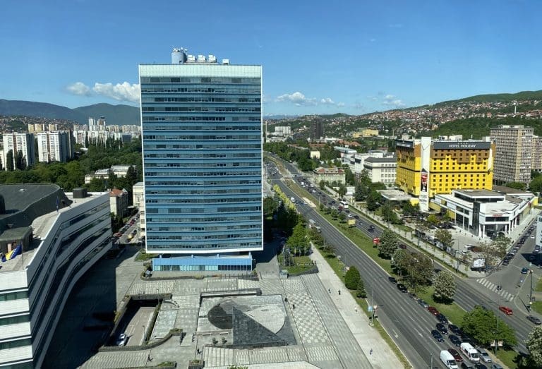 Trojka zaposlenima iz RS: Ne nasjedajte na prijetnje, radna mjesta su sigurna
