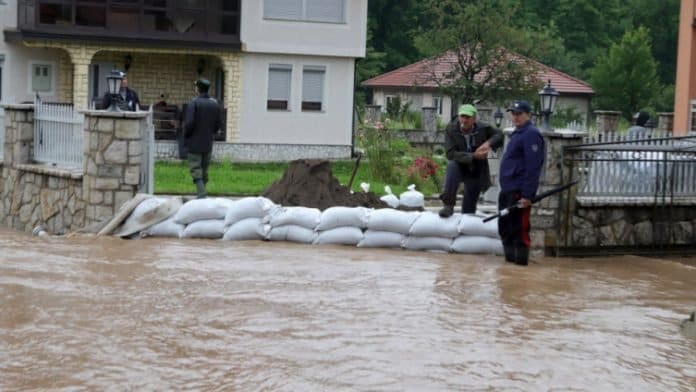 Vlada RS šalje pomoć stanovništvu Unsko-sanskog kantona koje je pogođeno poplavama