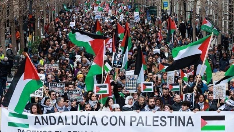 Stotine hiljada ljudi na ulicama Španije traži da se zaustavi ‘genocid u ‘Palestini’