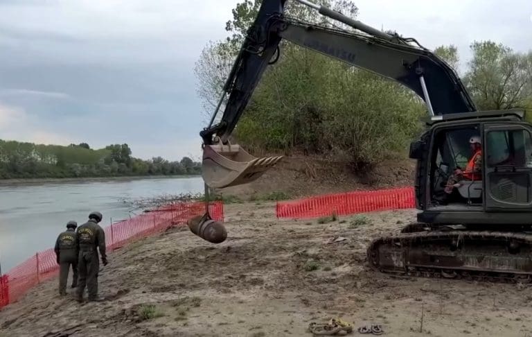 Presušila najduža rijeka u Italiji, na dnu pronađena bomba iz II svjetskog rata