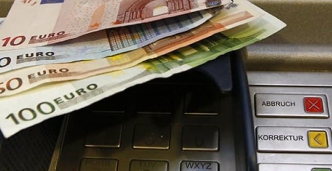 Ženi je na račun sjeo velik iznos čije porijeklo nije znala: Savjetovali su joj da vrati novac, a onda je uslijedio šok