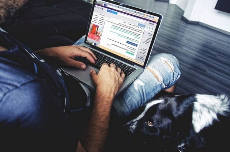 Izvještaj EU: Žene glavna meta govora mržnje na internetu