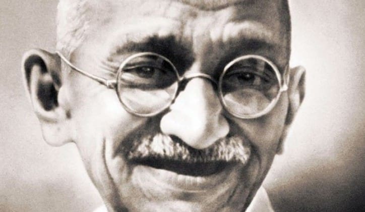 Mahatma Gandi: Nema puta ka miru. Mir je put…