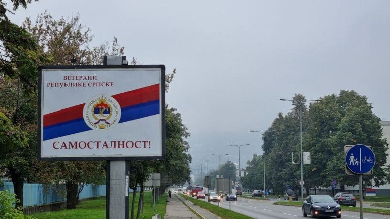 Veterani RS: Kupuju se gas maske i šatori u Republici Srpskoj, glasovi se broje u “Zetri”, opozicija manipuliše…