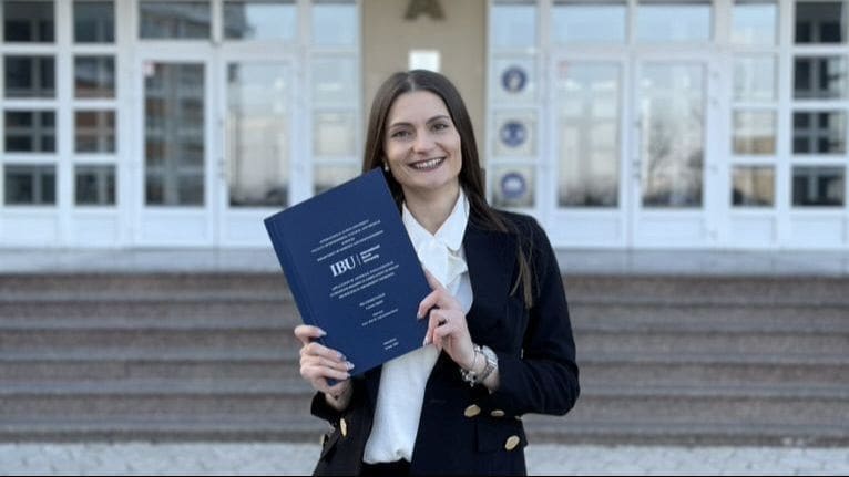 Najmlađa doktorica nauka u BiH priprema i drugi doktorat: “Mama, uspjela sam”