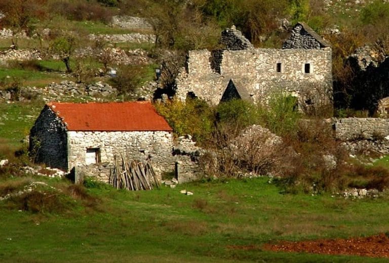FOTO Pogledajte koliko naselja u BiH nema ni 100 stanovnika!