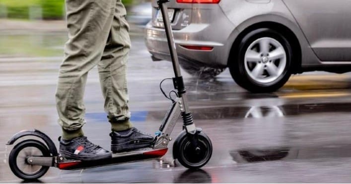 Izbjegnite kazne: Šta sve trebate znati kada je u pitanju VOŽNJA ELEKTRIČNIH TROTINETA