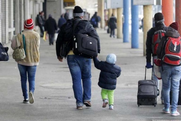 Apel institucijama: “Hitno preduzeti korake i zaustaviti odlaske iz BiH”