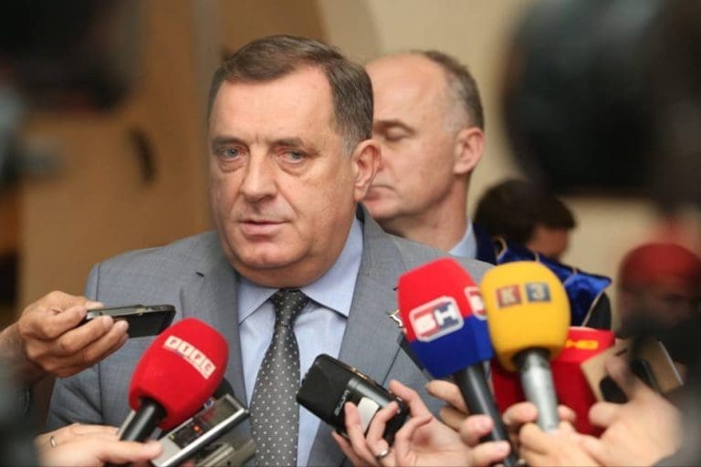 BH novinari: Javni protest Miloradu Dodiku zbog direktnih prijetnji Siniši Vukeliću